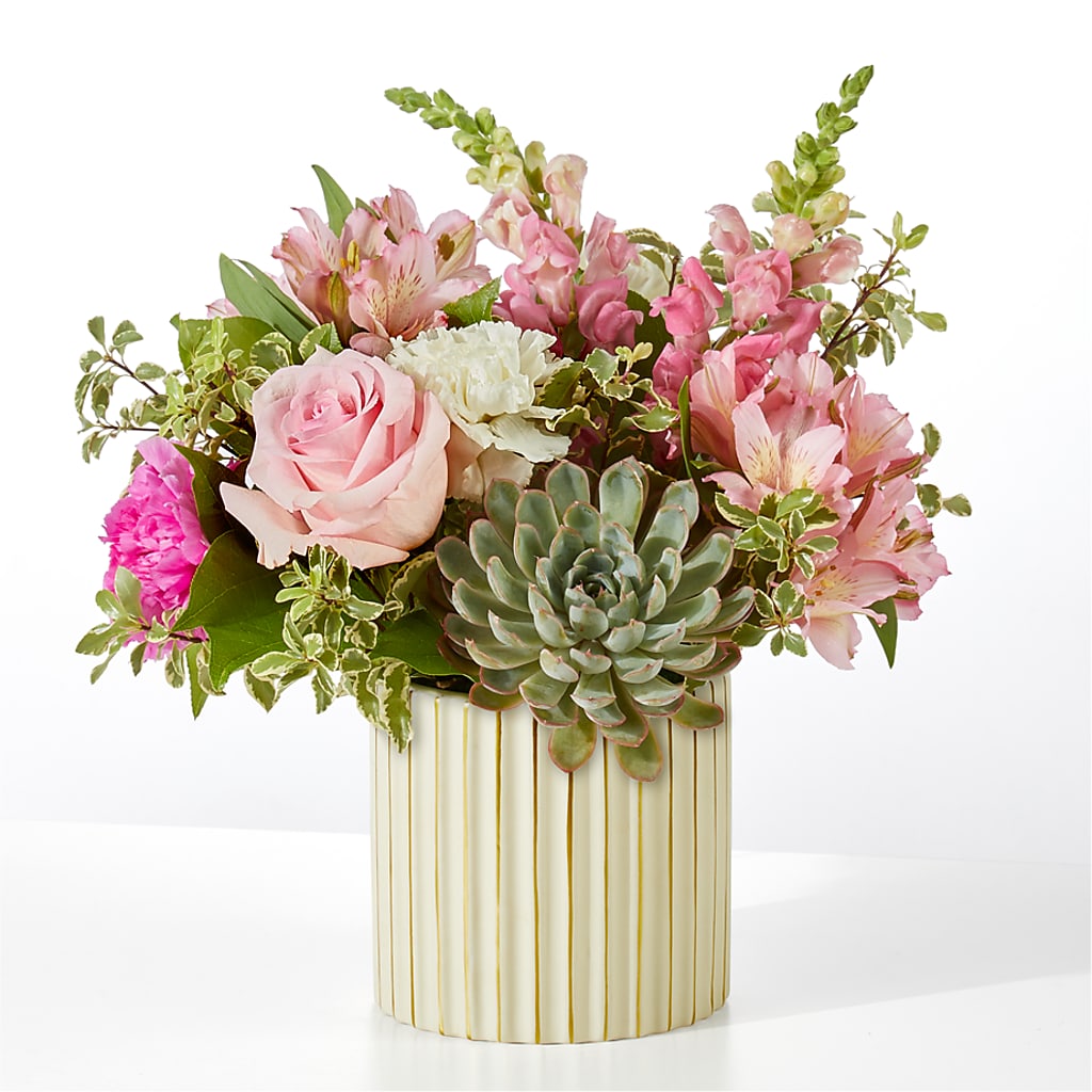 Magenta Musings Bouquet – Bakers, Wichita KS