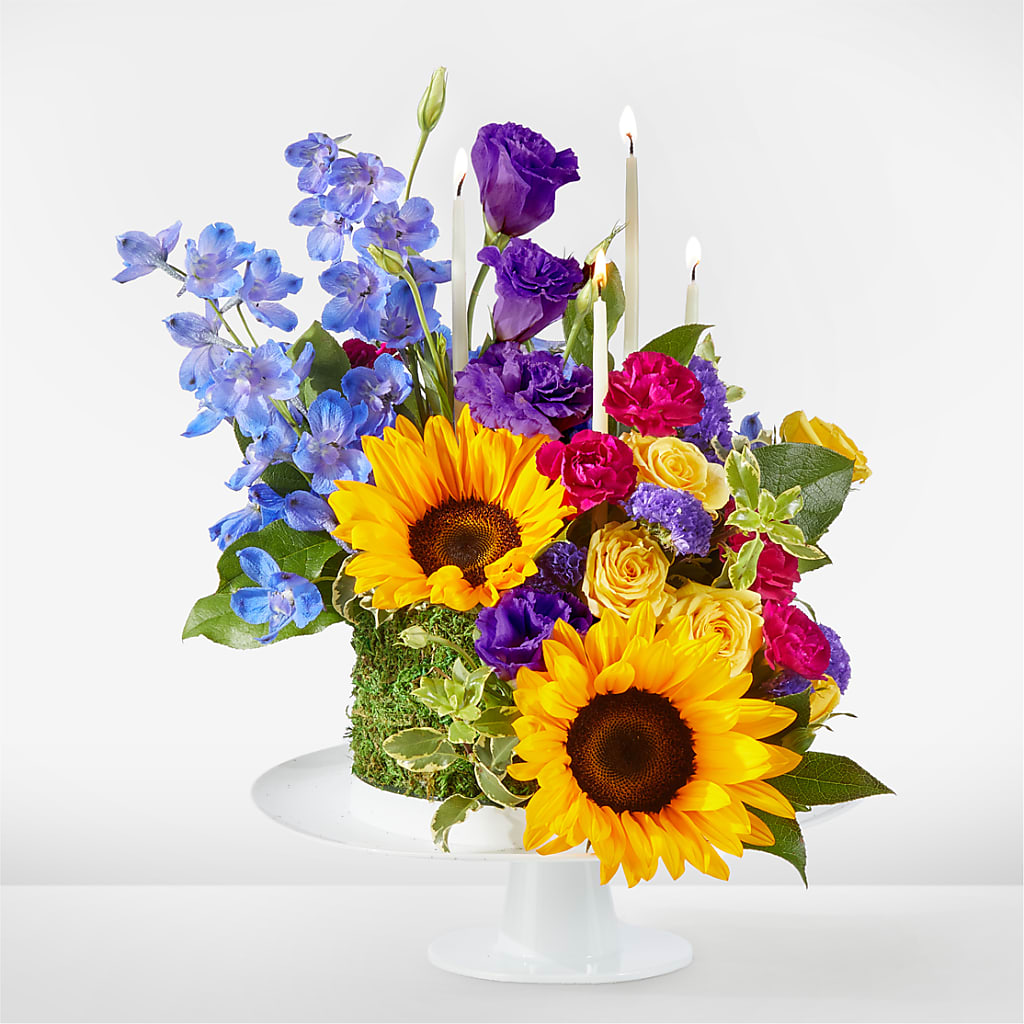 Star of the Day Floral Cake – Bakers, Wichita KS