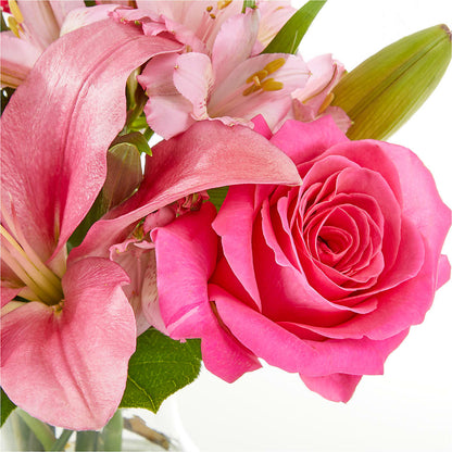 Lots of Love Bouquet –  Bakers, Wichita KS